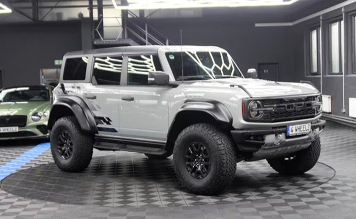 Ford Bronco 3.0 EcoBoost Raptor 4×4 – Frontansicht
